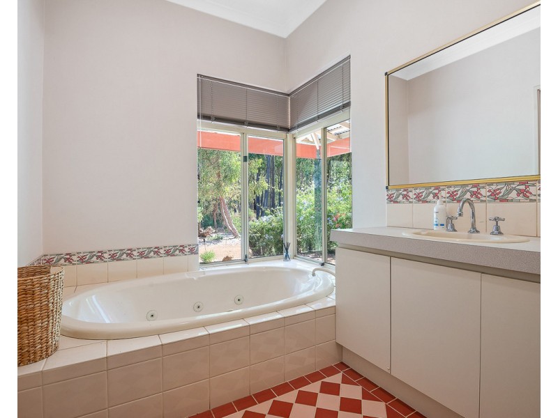 53 Versteeg Grove, Martin WA 6110