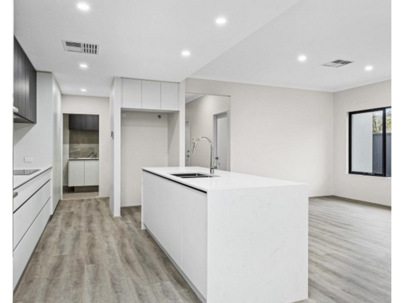 49 Onyx Road, Mount Richon WA 6112