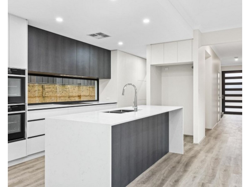 49 Onyx Road, Mount Richon WA 6112