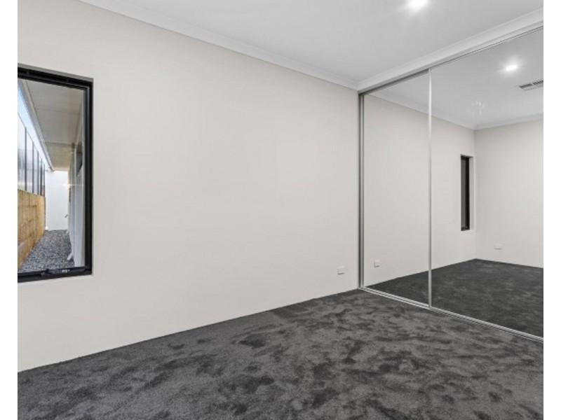 49 Onyx Road, Mount Richon WA 6112