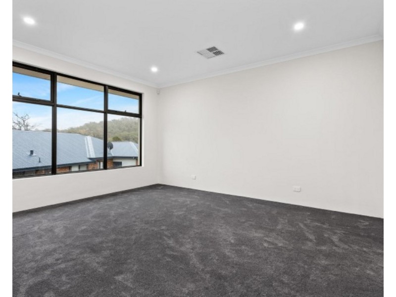 49 Onyx Road, Mount Richon WA 6112