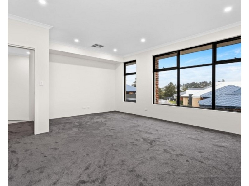 49 Onyx Road, Mount Richon WA 6112