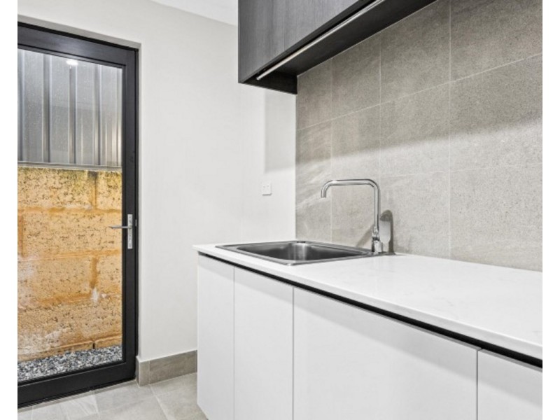 49 Onyx Road, Mount Richon WA 6112