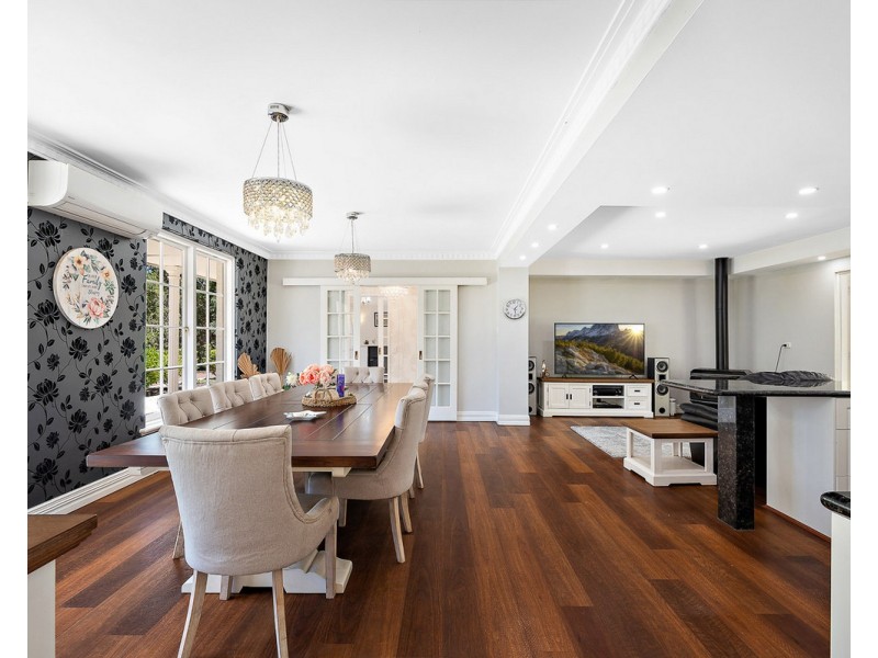 261 Carradine Road, Bedfordale WA 6112