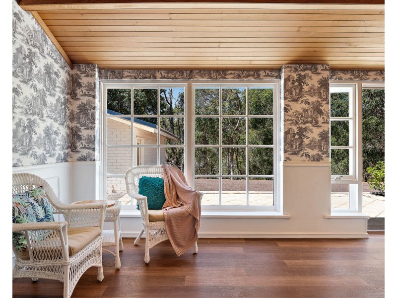 261 Carradine Road, Bedfordale WA 6112