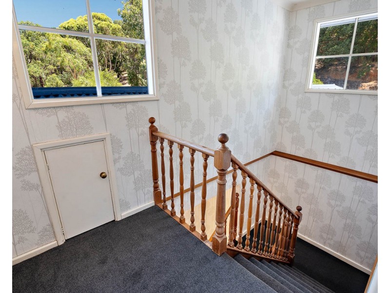 261 Carradine Road, Bedfordale WA 6112