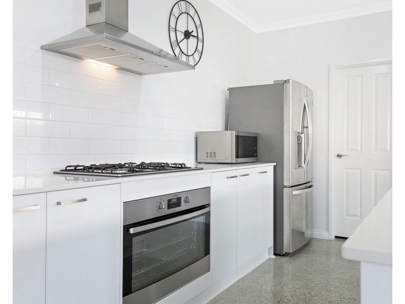 14 Balivanich Loop, Seville Grove WA 6112