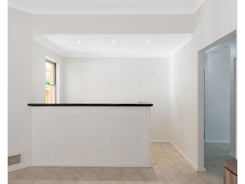 2 Kruseana Grove, Roleystone WA 6111