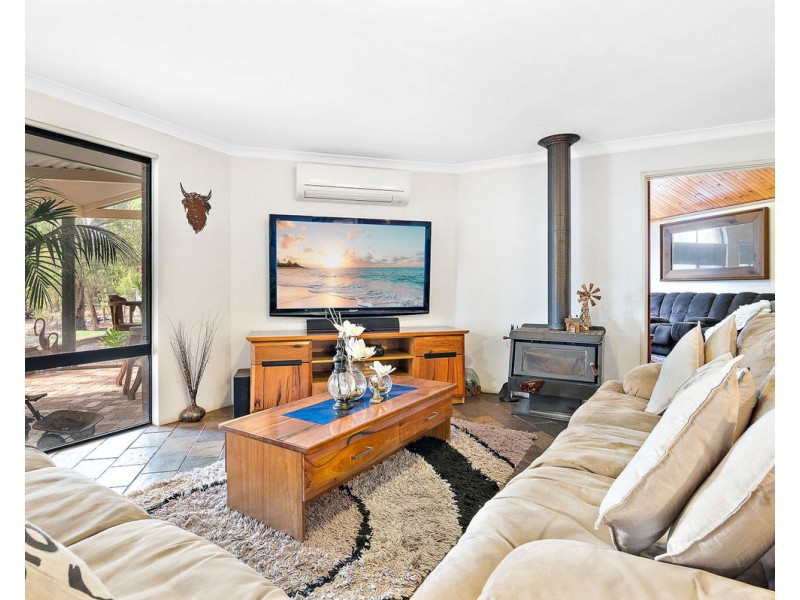 116 Waterwheel Road, Bedfordale WA 6112