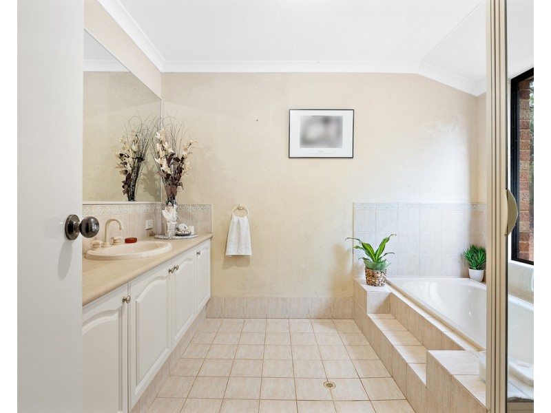 116 Waterwheel Road, Bedfordale WA 6112