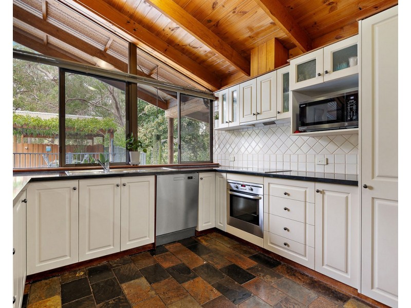 151 Peet Road, Roleystone WA 6111