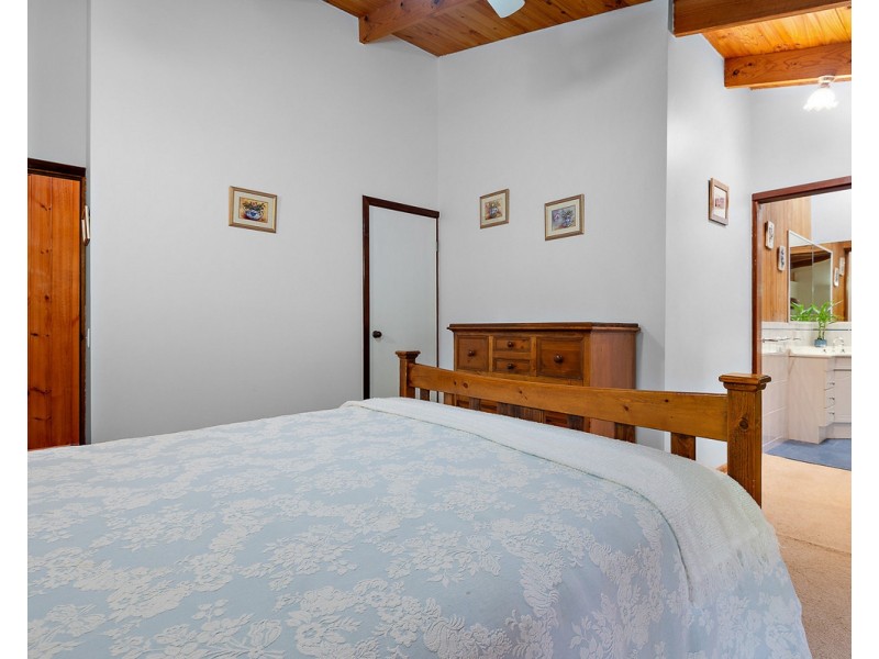 151 Peet Road, Roleystone WA 6111