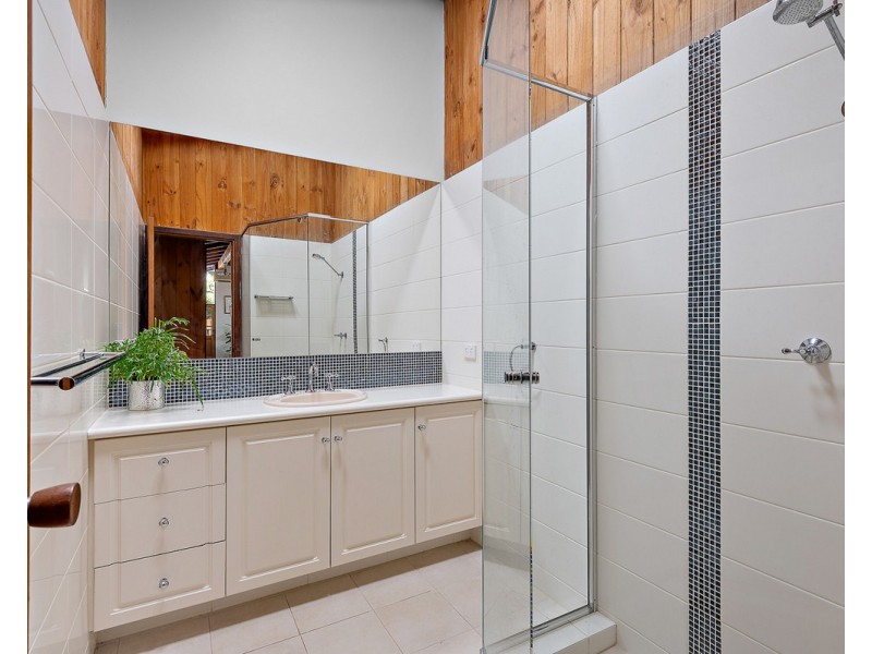 151 Peet Road, Roleystone WA 6111