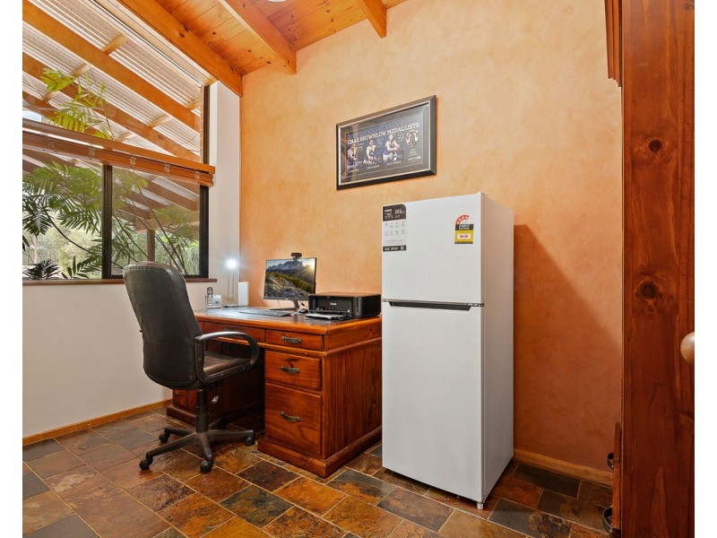 151 Peet Road, Roleystone WA 6111