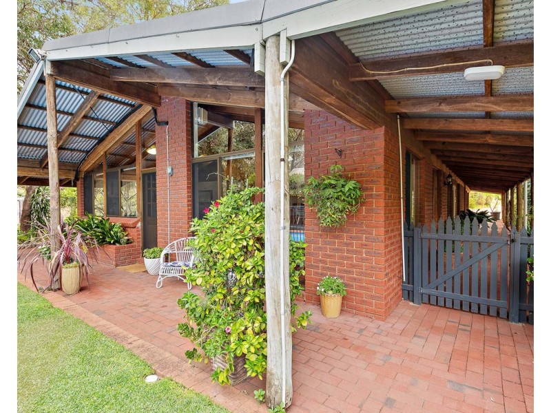 151 Peet Road, Roleystone WA 6111