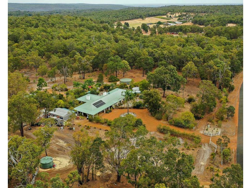 193 Versteeg Grove, Martin WA 6110