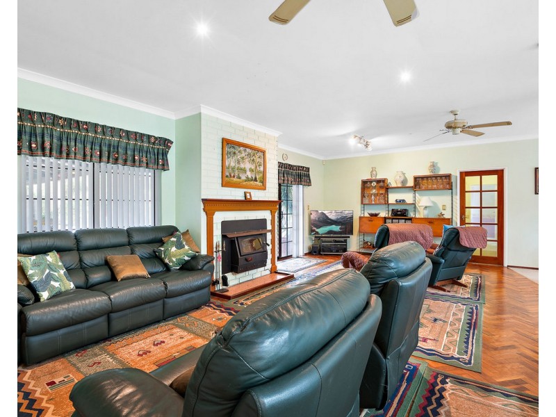 193 Versteeg Grove, Martin WA 6110