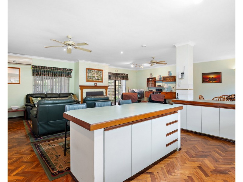 193 Versteeg Grove, Martin WA 6110