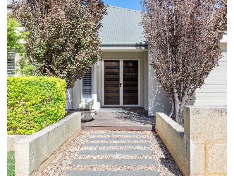 5 Bundoran Approach, Hilbert WA 6112