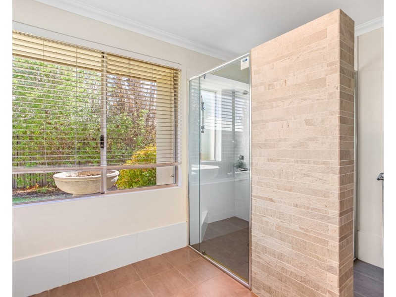 5 Bundoran Approach, Hilbert WA 6112