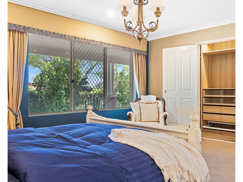 8 Claret Place, Mount Richon WA 6112