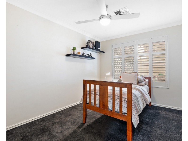 8 Claret Place, Mount Richon WA 6112