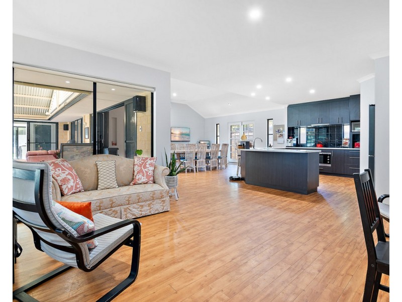 63 Equestrian Avenue, Bedfordale WA 6112