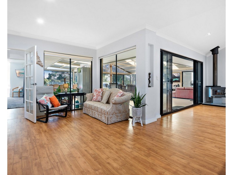 63 Equestrian Avenue, Bedfordale WA 6112