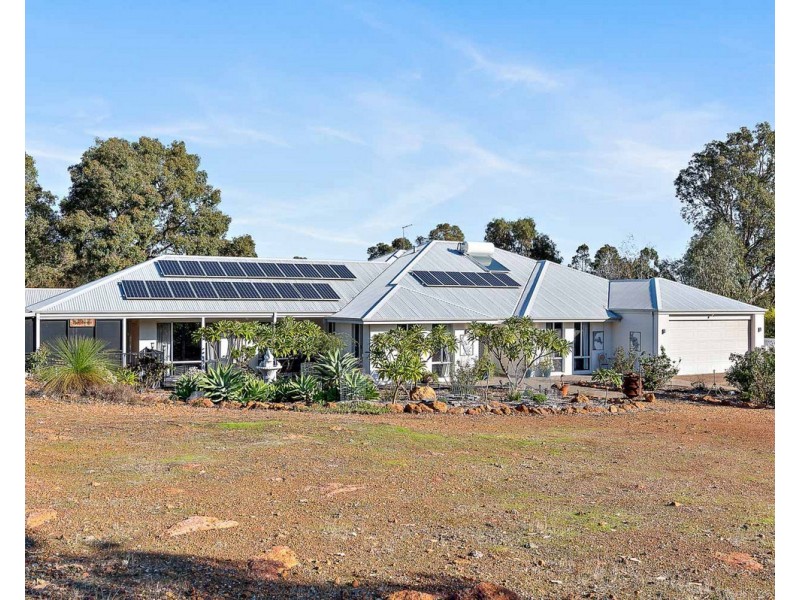 3 Aviemore Drive, Bedfordale WA 6112