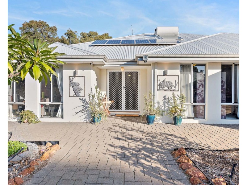 3 Aviemore Drive, Bedfordale WA 6112