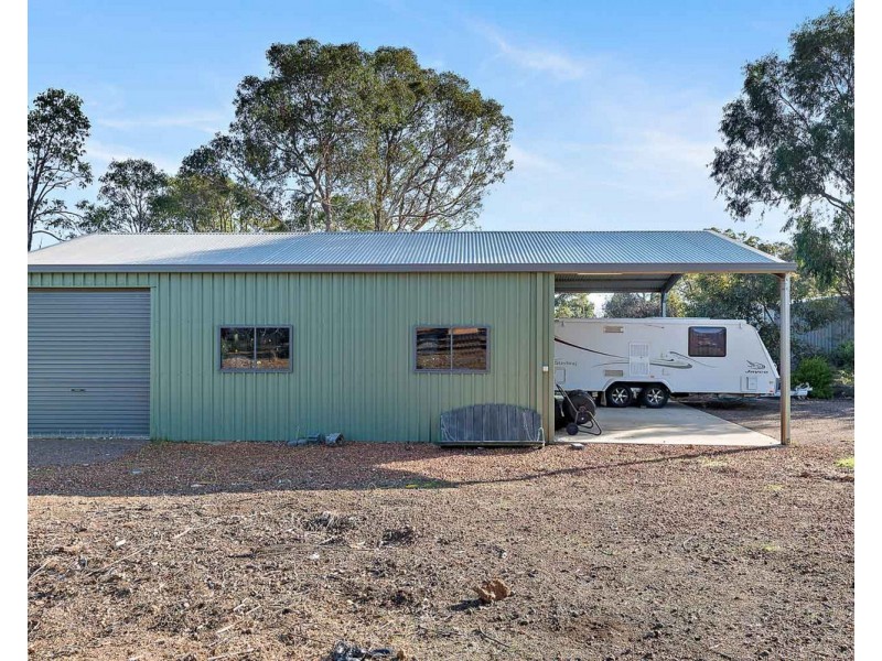 3 Aviemore Drive, Bedfordale WA 6112
