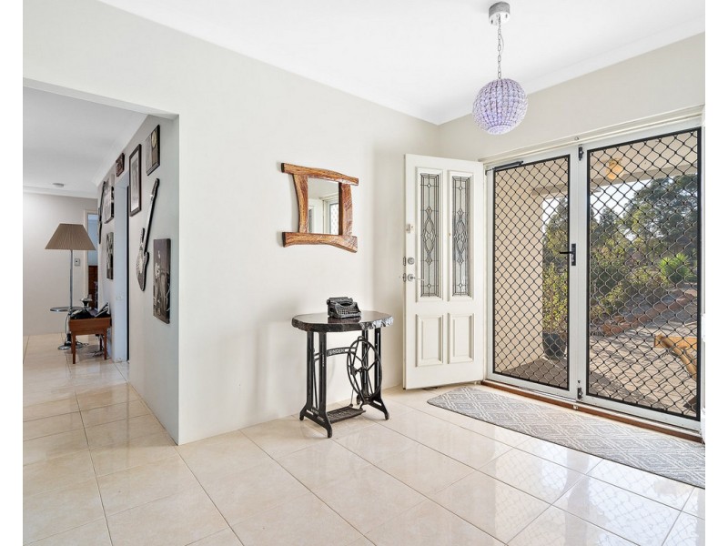 3 Aviemore Drive, Bedfordale WA 6112