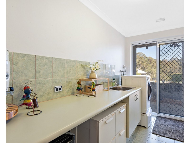 3 Aviemore Drive, Bedfordale WA 6112