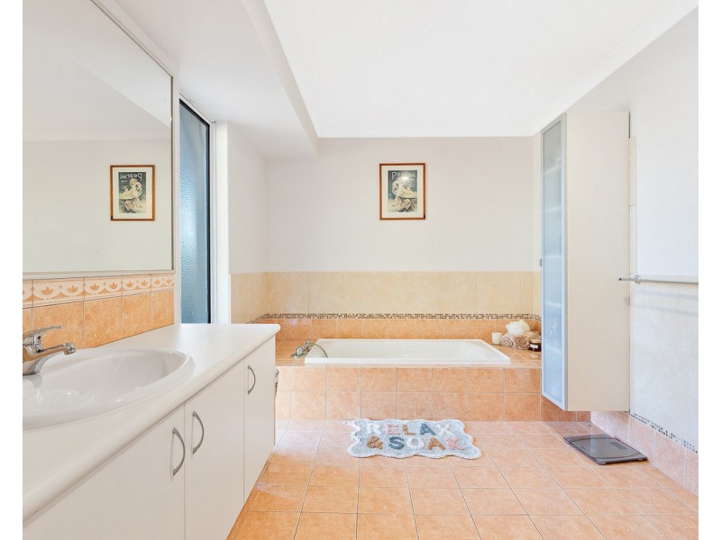 3 Aviemore Drive, Bedfordale WA 6112