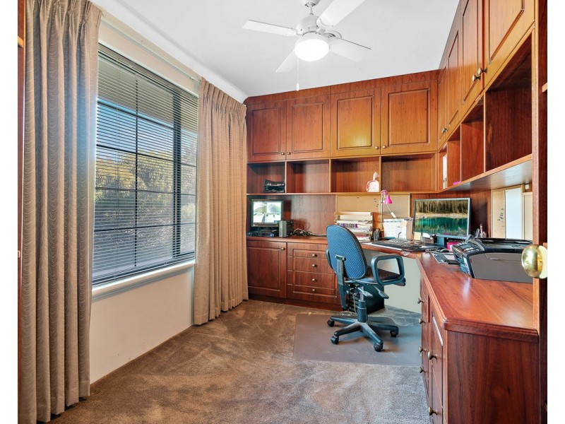 32 Bruns Drive, Darling Downs WA 6122