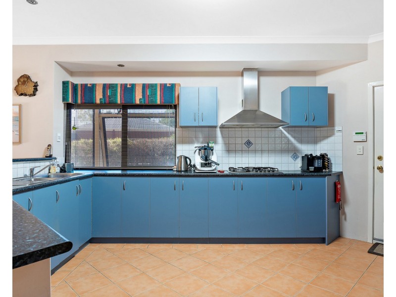 32 Bruns Drive, Darling Downs WA 6122