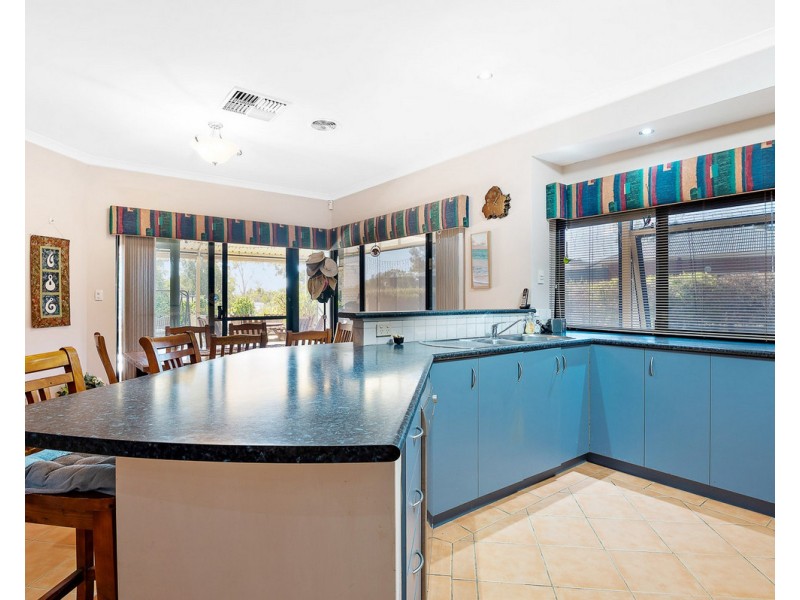 32 Bruns Drive, Darling Downs WA 6122