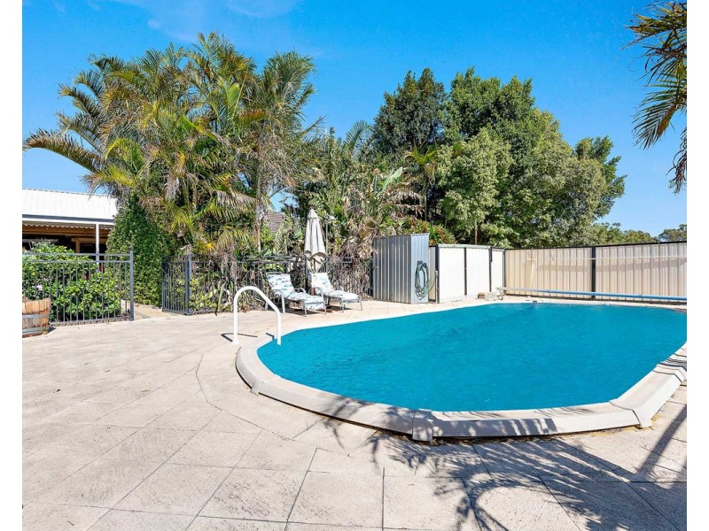 32 Bruns Drive, Darling Downs WA 6122