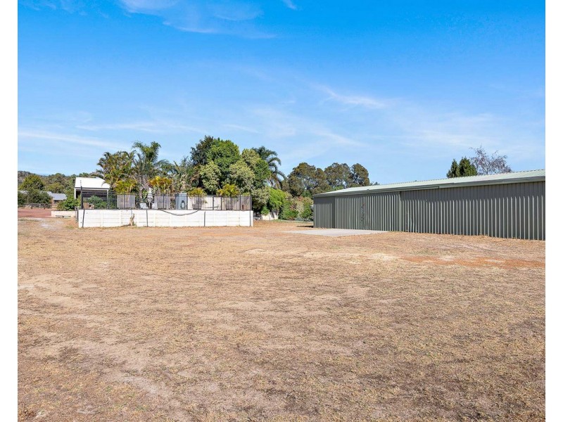32 Bruns Drive, Darling Downs WA 6122