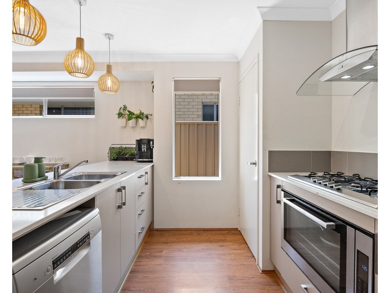 25 Lexington Avenue, Hilbert WA 6112