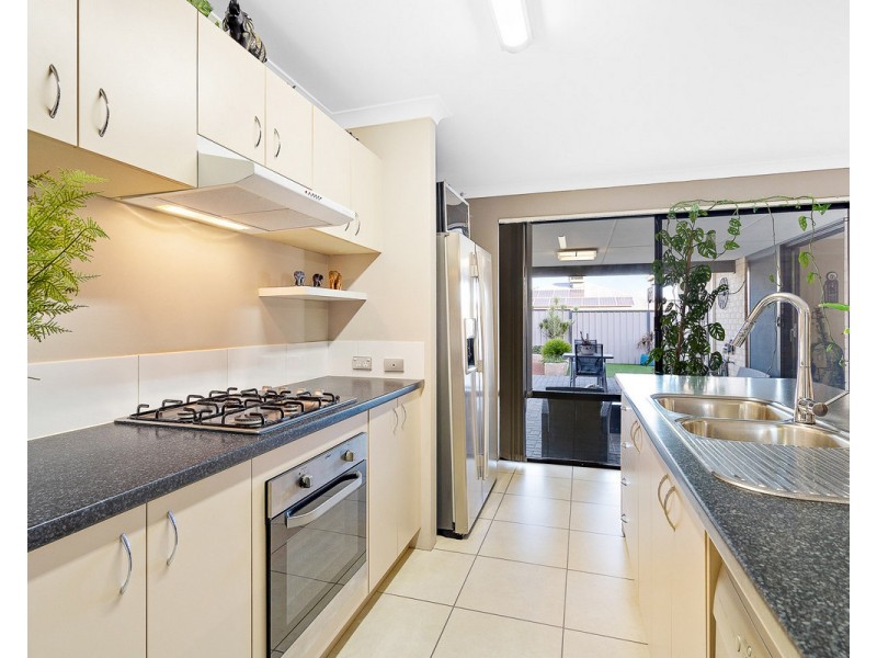 37 Kalanchoe Approach, Seville Grove WA 6112