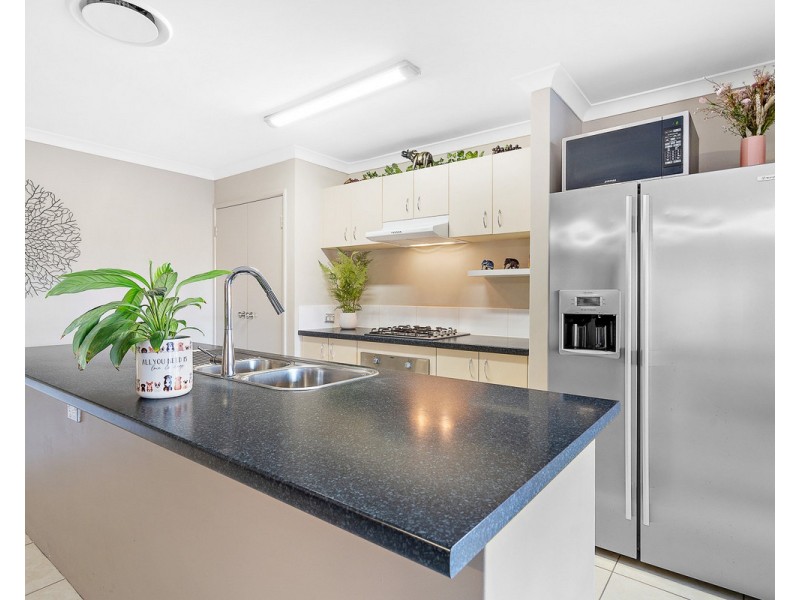37 Kalanchoe Approach, Seville Grove WA 6112