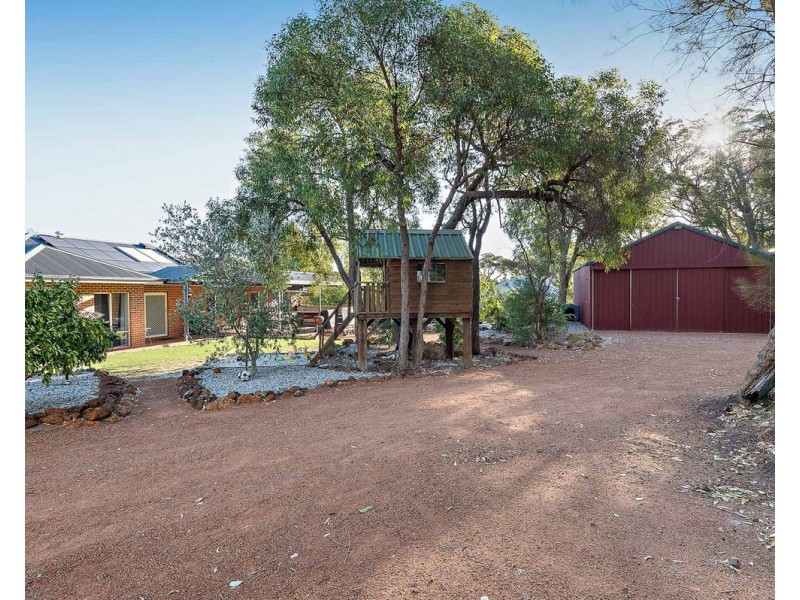 14 Aulini Drive, Bedfordale WA 6112