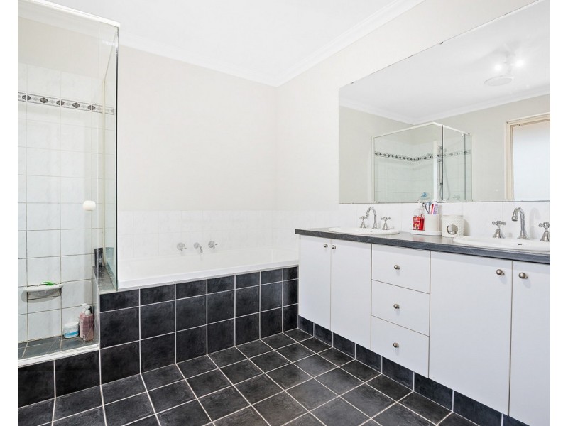 14 Aulini Drive, Bedfordale WA 6112