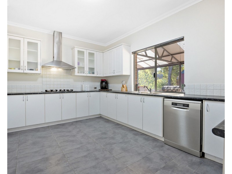 14 Aulini Drive, Bedfordale WA 6112