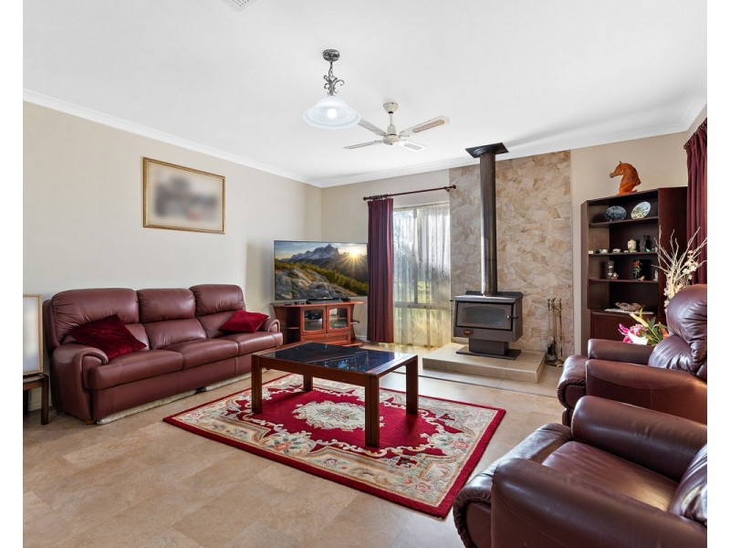 284 Churchman Brook Road, Bedfordale WA 6112