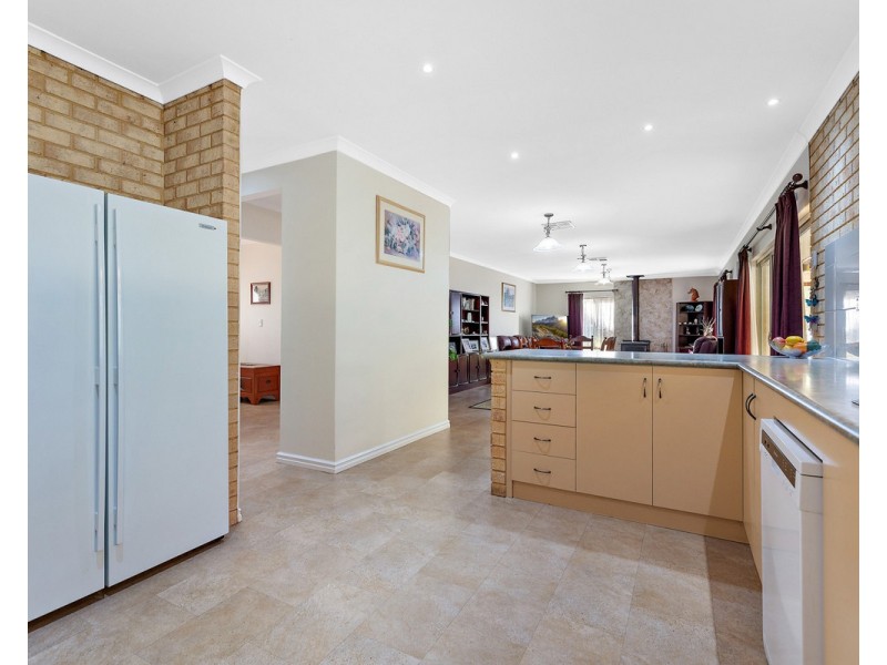 284 Churchman Brook Road, Bedfordale WA 6112