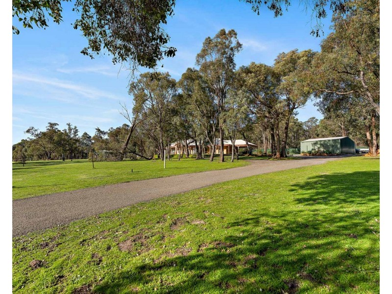 284 Churchman Brook Road, Bedfordale WA 6112
