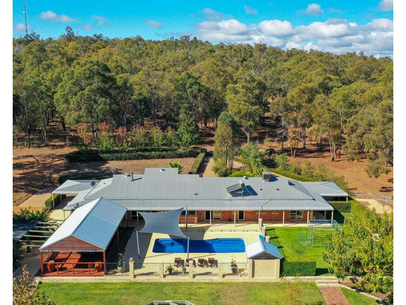 186 Versteeg Grove, Martin WA 6110