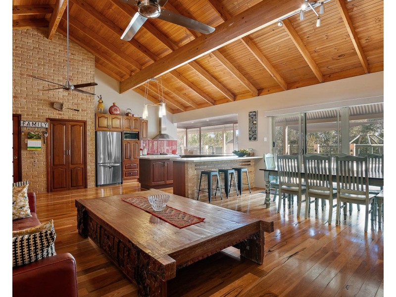 186 Versteeg Grove, Martin WA 6110